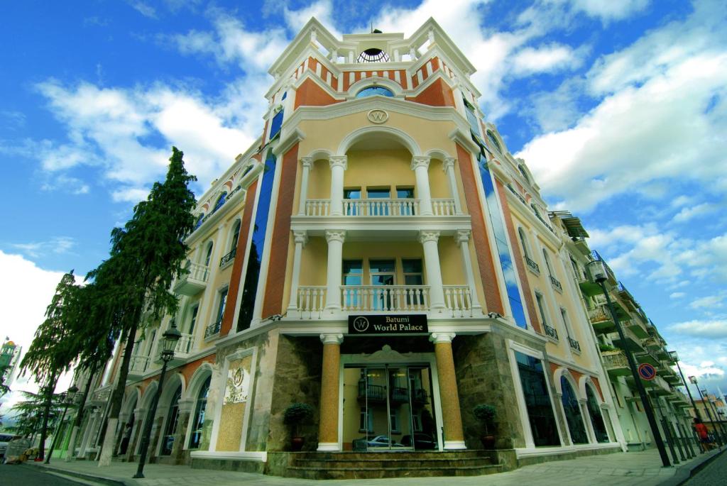 هتل Batumi World Palace